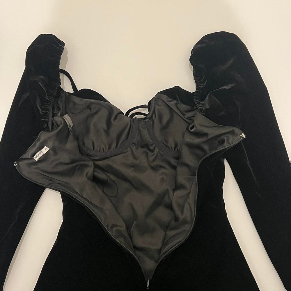 HOUSE OF CB 'Babydoll' Black Velvet Halter Mini Dress - Picture 4 of 6
